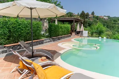 Piscina di Etna Sunshine Rent Rooms o nelle vicinanze