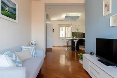 TV o dispositivi per l'intrattenimento presso Etna City Home Accogliente nel cuore di Catania