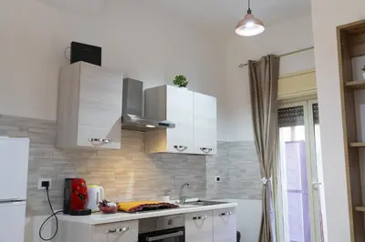 Cucina o angolo cottura di European Apartment - Town Center Self Check-in