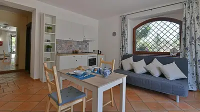 Cucina o angolo cottura di VILLA BIDDIZZA 10, Emma Villas