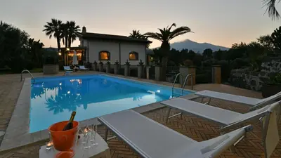 Piscina di VILLA BIDDIZZA 10, Emma Villas o nelle vicinanze