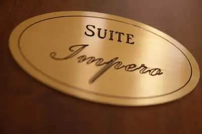 Certificato, attestato, insegna o altro documento esposto da Hotel Sofia
