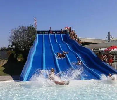 Piscina di Villa in affitto o nelle vicinanze