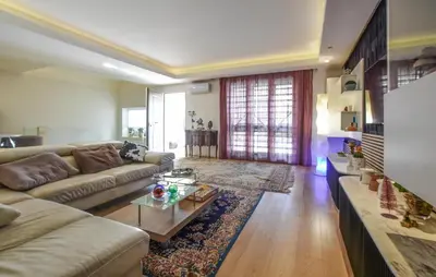 Area soggiorno di Beautiful Home In San Giovanni La Punta