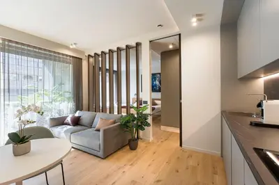 Area soggiorno di Aera Suites 301-302 by Letstay