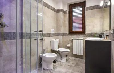 Bagno di Nice Home In Sant'alfio With Sauna