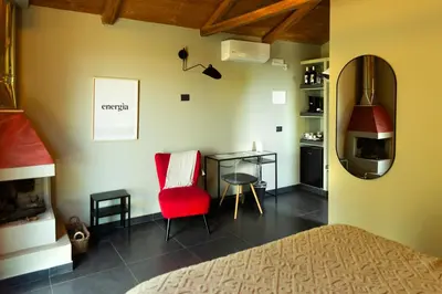 Area soggiorno di PODERE DELL'ETNA SEGRETA - Essential Nature Hotel & Glamping