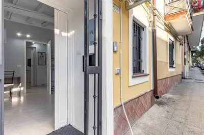 Planimetria di GuestHost - Villa Bellini & Stadio Comfy Apartment