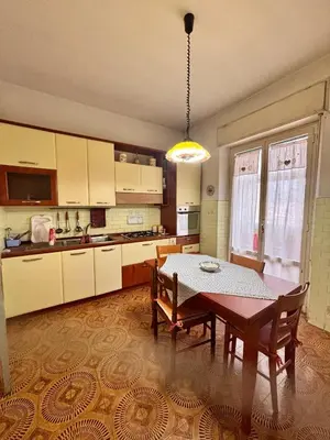 Cucina o angolo cottura di Stanza 30 euro per 2 ore Giarre
