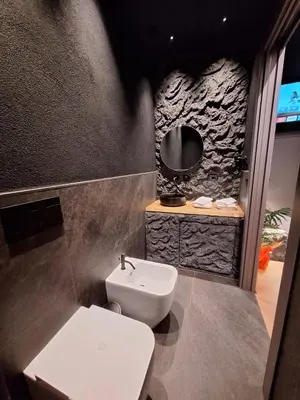 Bagno di Dark & Light rooms & luxury suites