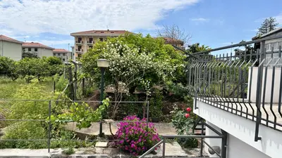 Giardino di Viola's Charming House