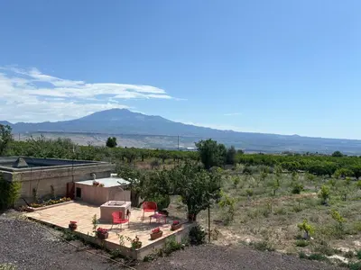 Paesaggio naturale nelle vicinanze della villa