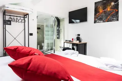 Planimetria di VOLCANO'S SUITE - ETNA - Private Room with Jacuzzi in Catania Center