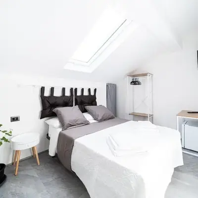 VOLCANO'S SUITE - UVA - The First Sustainable Eco - Chic Suite in Sicily - Room