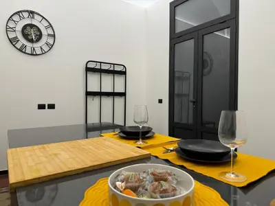 Cibo presso l'appartamento o nelle vicinanze
