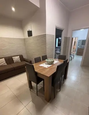 Area soggiorno di Pancho House Catania