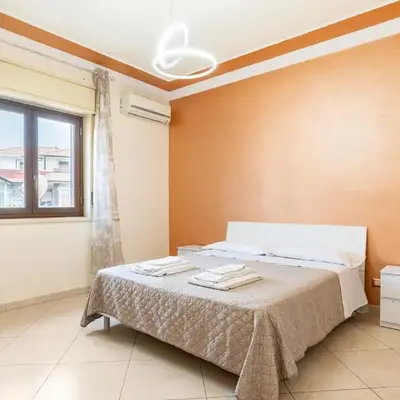 GuestHost - Apartment with Terrace in Aci Catena