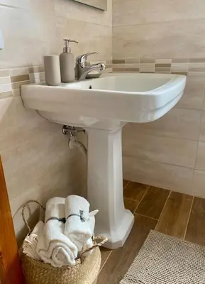 Bagno di BlueMarine beachfront apartment 1