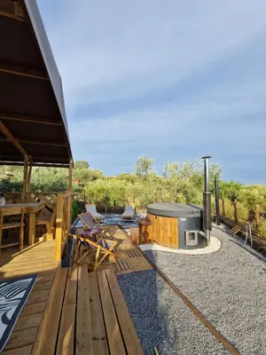 Paesaggio naturale nelle vicinanze di questo campeggio di lusso