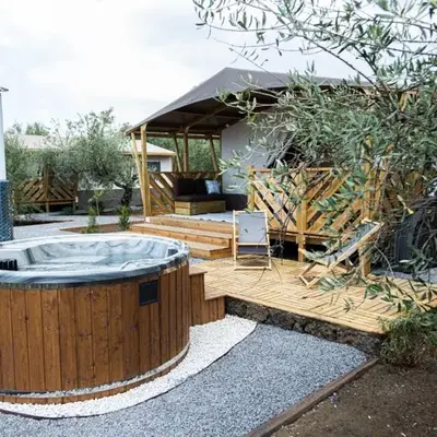 Koru Etna Glamping - lodge con vasca idromassaggio privata