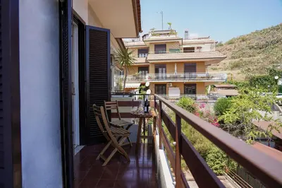 Balcone o terrazza di R-HOME Acicastello