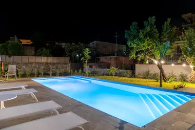 Piscina di Palazzo Marinella Sicilian Luxury Stay o nelle vicinanze
