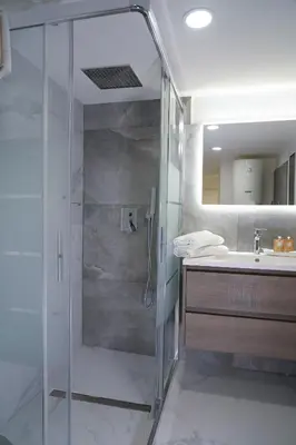 Bagno di R-HOME Crispi