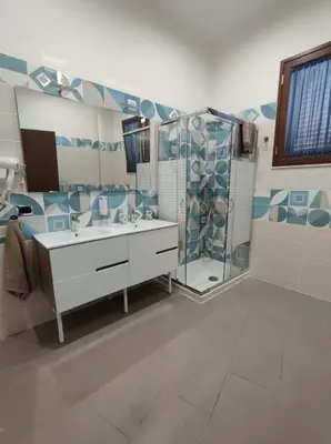 Bagno di Sicilian House