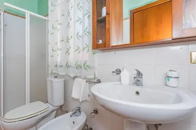 Bagno di Casa Vacanze vicino Etna - Natura dell'Etna