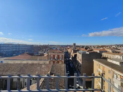 Vista generica su Catania o vista sulla città dall'interno dell'appartamento
