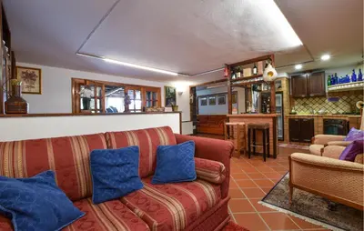 Area soggiorno di Beautiful Apartment In Trecastagni With Sauna