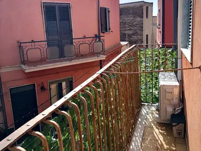 Balcone o terrazza di EnjoyCasa Tra Sole Mare e L'Etna
