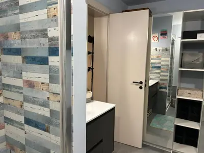 Bagno di Moon House