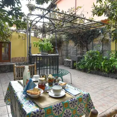 1 Bedroom Gorgeous Home In Mascalucia