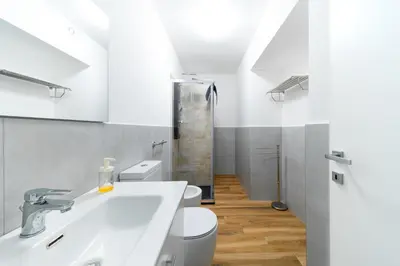Bagno di La dimora di via Umberto-bagno in camera