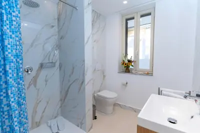 Bagno di Faraglioni House