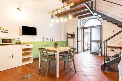 Cucina o angolo cottura di GuestHost - Le Ciminiere Home - Central apt near the station