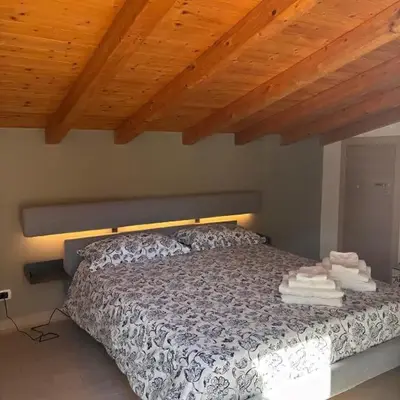 Paola guest house