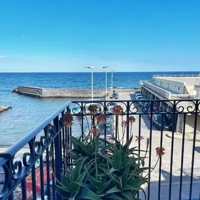 U lettu da zita Acitrezza