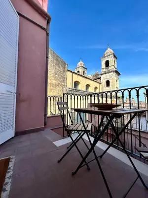 Balcone o terrazza di Sunshine Apartment Acireale