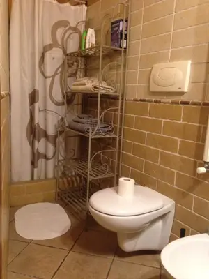 Bagno di CAMILLA affitta camere