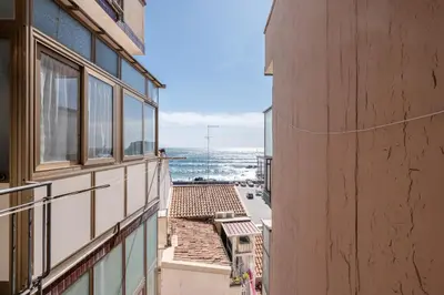 Vista generica sul mare o vista sul mare dall'interno dell'appartamento