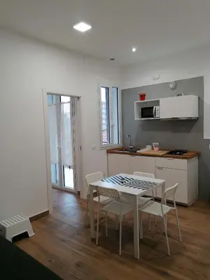 Cucina o angolo cottura di Dell'Ova 98 Rooms