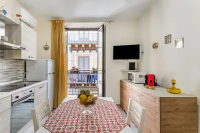 Cucina o angolo cottura di GuestHost - Luna Piena