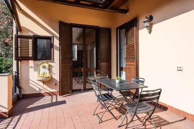 Patio o area all'aperto di Casa Zafferana centro con terrazza