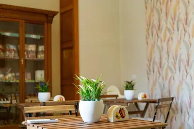 Cibo presso la stanza in casa privata o nelle vicinanze