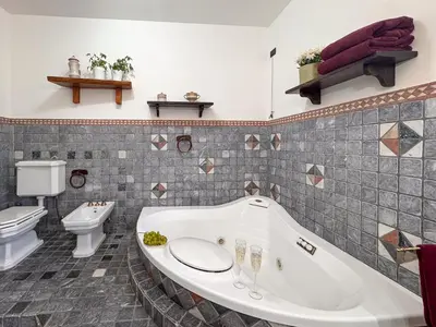 Bagno di Villa Etna