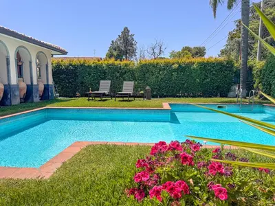 Piscina di Villa Etna o nelle vicinanze