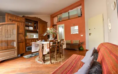 Area soggiorno di Awesome Apartment In Catania With Wifi