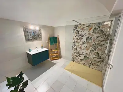Bagno di Giatì Studio - Cortile Privato & Metro